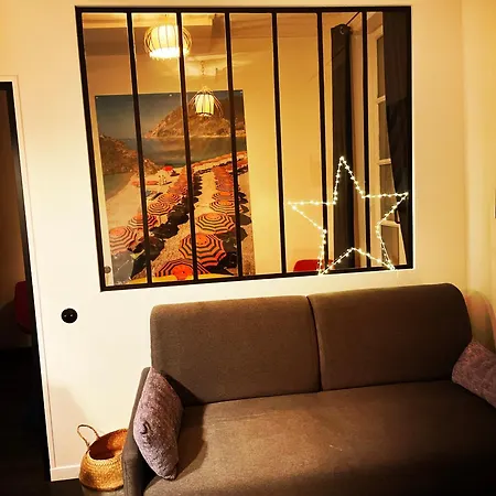 Typical Parisian Stylish One Bedroom *
